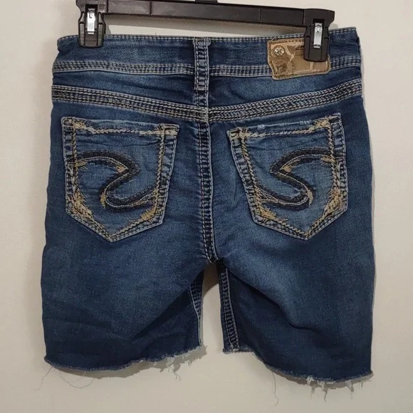 Silver Jeans - Suki Mid Pencil Skinny Shorts size 27 - Picture 4 of 10